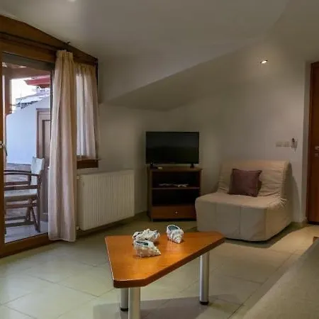 Anna Maria Views * Neos Marmaras