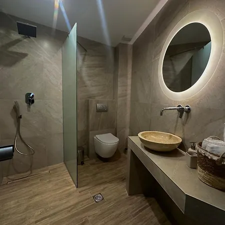 Anna Maria Views * Neos Marmaras